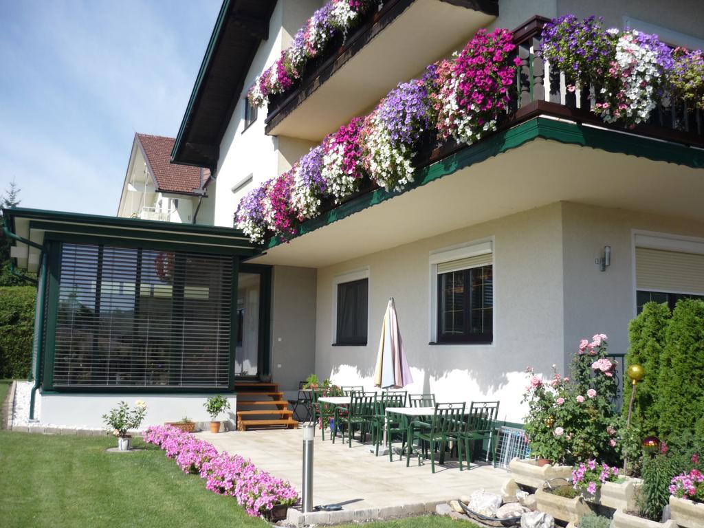Landhaus Lassnig Moosburg Exterior foto